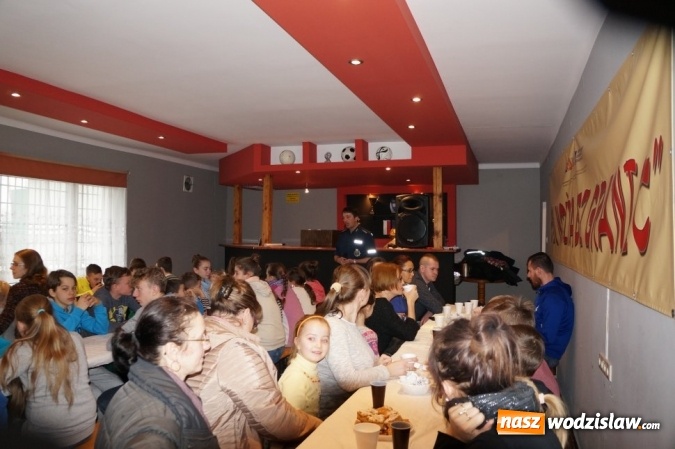 Zdjęcie w galerii na portalu naszwodzislaw.com: Bezpieczne ferie. Policjanci radzą i ostrzegają  wiadomości z regionu