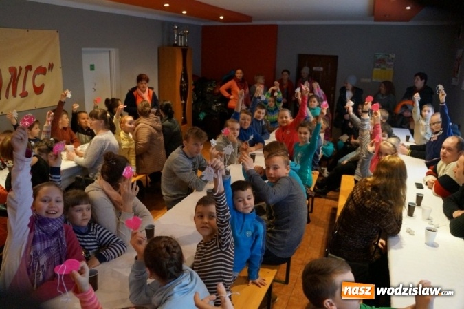 Zdjęcie w galerii na portalu naszwodzislaw.com: Bezpieczne ferie. Policjanci radzą i ostrzegają  wiadomości z regionu