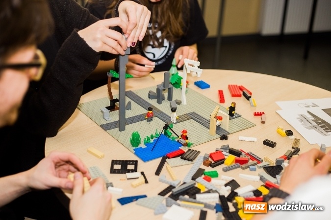 Zdjęcie w galerii na portalu naszwodzislaw.com: Mnóstwo atrakcji i fun – Dzień Otwarty w PWSZ w Raciborzu wiadomości z regionu