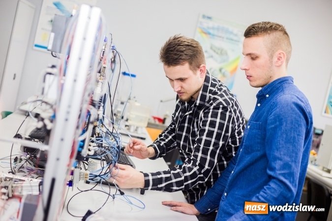 Zdjęcie w galerii na portalu naszwodzislaw.com: Mnóstwo atrakcji i fun – Dzień Otwarty w PWSZ w Raciborzu wiadomości z regionu