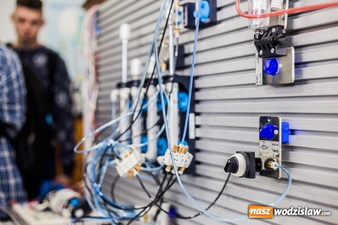 Zdjęcie w galerii na portalu naszwodzislaw.com: Mnóstwo atrakcji i fun – Dzień Otwarty w PWSZ w Raciborzu wiadomości z regionu