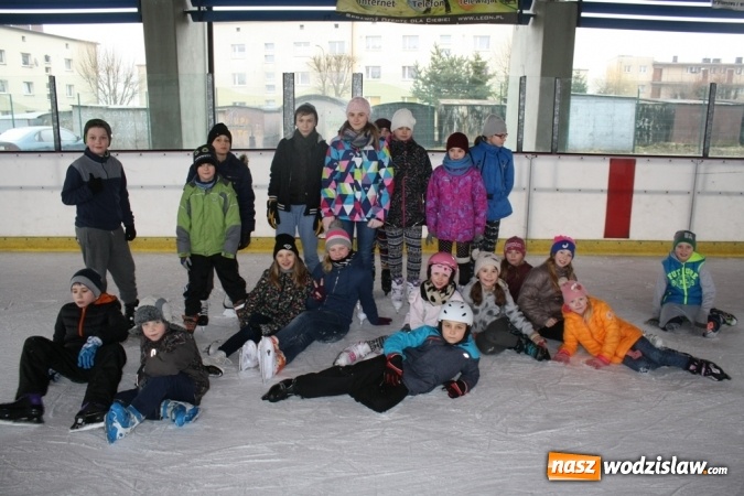 Zdjęcie w galerii na portalu naszwodzislaw.com: Sportowe nawyki z odrobiną profilaktyki, czyli ferie zimowe w SP nr 21  wiadomości z regionu