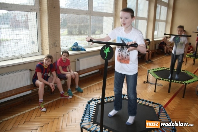 Zdjęcie w galerii na portalu naszwodzislaw.com: Sportowe nawyki z odrobiną profilaktyki, czyli ferie zimowe w SP nr 21  wiadomości z regionu