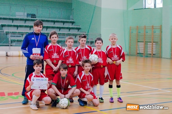 Zdjęcie w galerii na portalu naszwodzislaw.com: MKP Odra Centrum zwycięzcą Halowej Ligi Orlików wiadomości z regionu