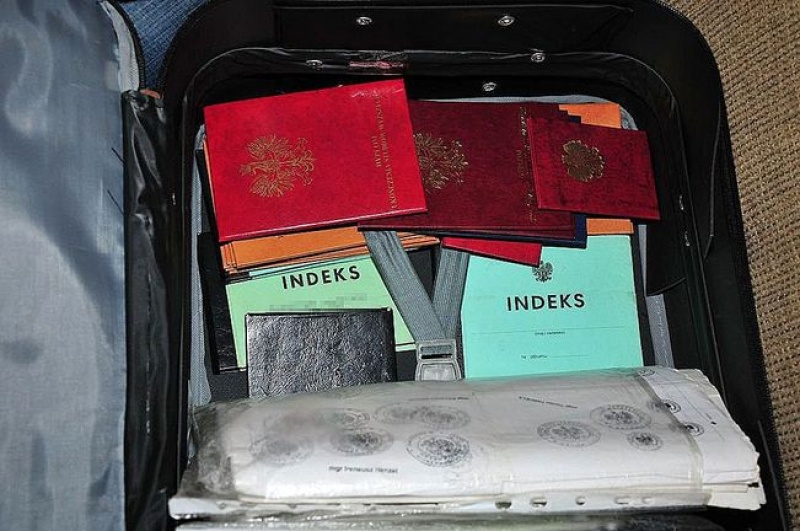 Zdjęcie w galerii na portalu naszwodzislaw.com: Straż Graniczna rozbiła gang fałszerzy wiadomości z regionu