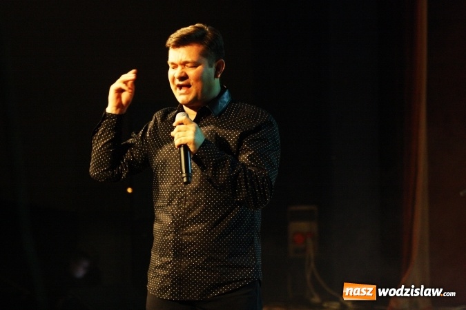 Zdjęcie w galerii na portalu naszwodzislaw.com: Zesp&oacute;ł Akcent zagrał w Pszowie wiadomości z regionu