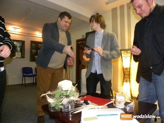 Zdjęcie w galerii na portalu naszwodzislaw.com: Wernisaż wystawy 