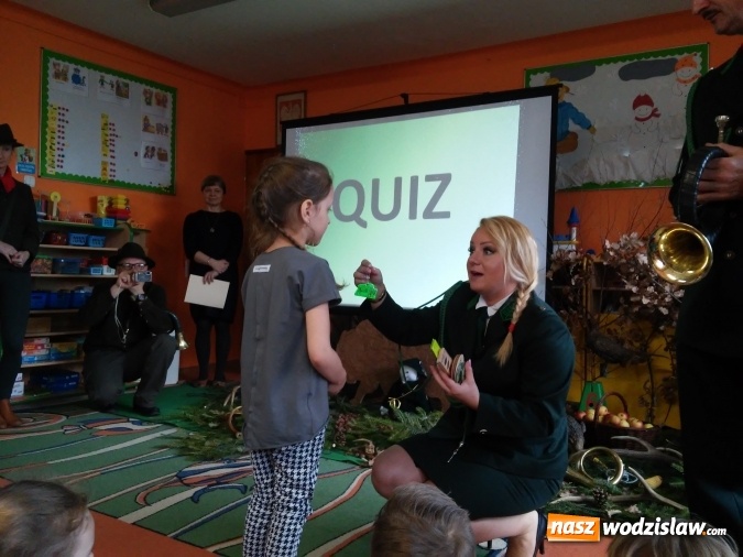 Zdjęcie w galerii na portalu naszwodzislaw.com: Lekcja przyrody w pszowskim przedszkolu numer 1  wiadomości z regionu