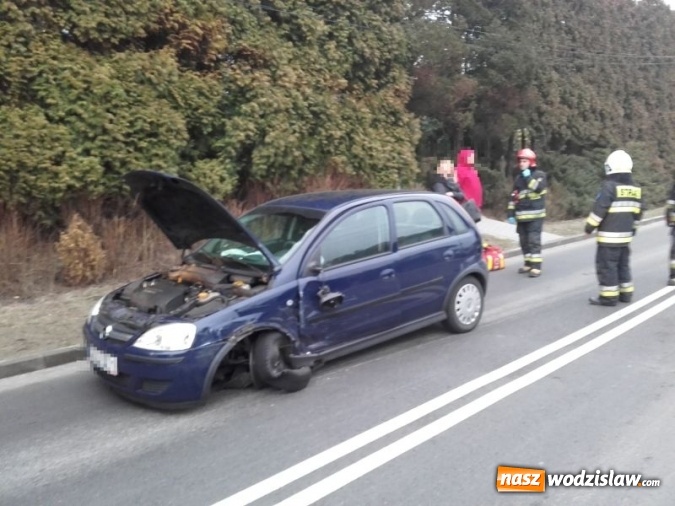 Zdjęcie w galerii na portalu naszwodzislaw.com: Skrzysz&oacute;w: Kierowca zasnął za kierownicą. O mało nie doszło do zderzenia czołowego wiadomości z regionu