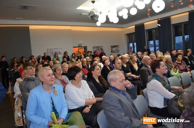 Zdjęcie w galerii na portalu naszwodzislaw.com: Uroczyste otwarcie Wiejskiego Domu Kultury w Gorzycach  wiadomości z regionu