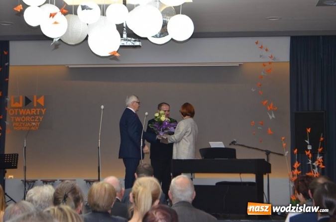 Zdjęcie w galerii na portalu naszwodzislaw.com: Uroczyste otwarcie Wiejskiego Domu Kultury w Gorzycach  wiadomości z regionu