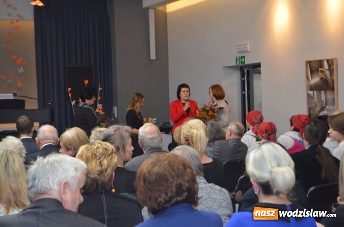 Zdjęcie w galerii na portalu naszwodzislaw.com: Uroczyste otwarcie Wiejskiego Domu Kultury w Gorzycach  wiadomości z regionu