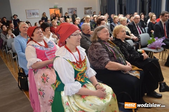 Zdjęcie w galerii na portalu naszwodzislaw.com: Uroczyste otwarcie Wiejskiego Domu Kultury w Gorzycach  wiadomości z regionu