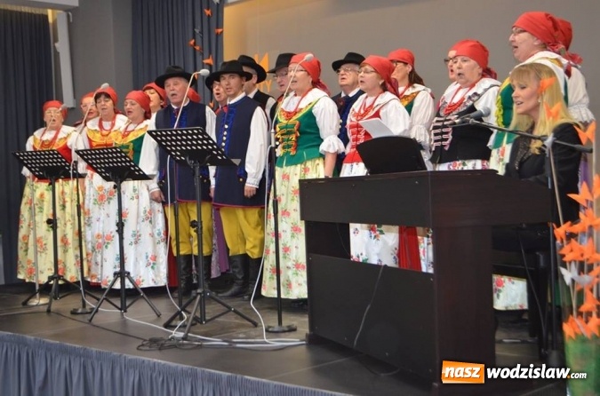 Zdjęcie w galerii na portalu naszwodzislaw.com: Uroczyste otwarcie Wiejskiego Domu Kultury w Gorzycach  wiadomości z regionu