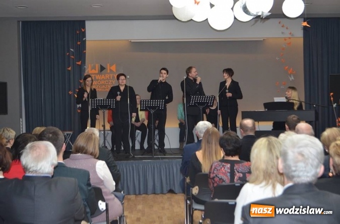Zdjęcie w galerii na portalu naszwodzislaw.com: Uroczyste otwarcie Wiejskiego Domu Kultury w Gorzycach  wiadomości z regionu