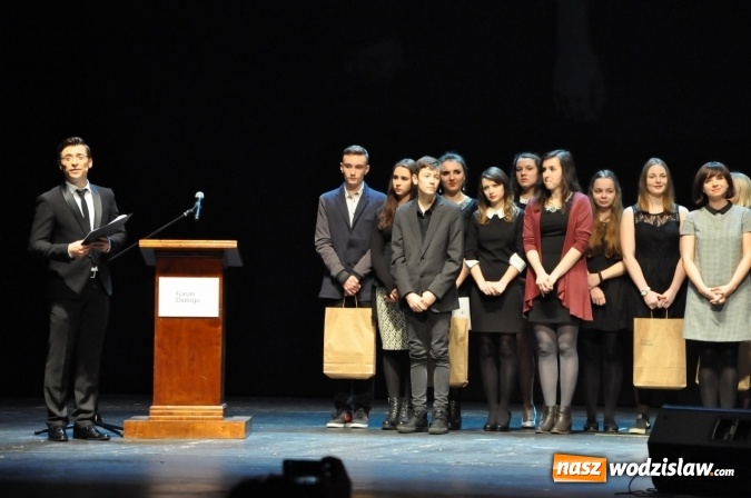 Zdjęcie w galerii na portalu naszwodzislaw.com: Gimnazjaliści z Zespołu Szkół nr 2 w Wodzisławiu Śl. finalistami Szkoły Dialogu wiadomości z regionu