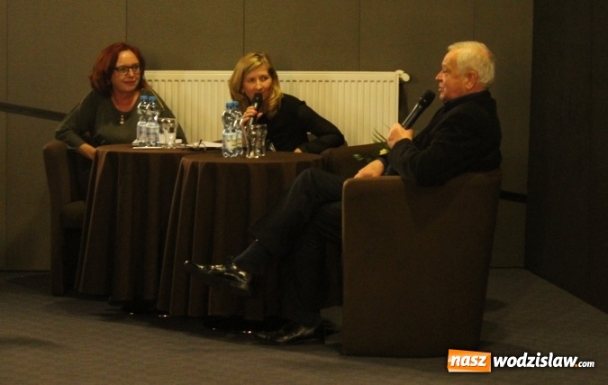 Zdjęcie w galerii na portalu naszwodzislaw.com: Filmowe spotkanie z Marianem Dziędzielem odbyło się w Rydułtowskim Centrum Kultury wiadomości z regionu