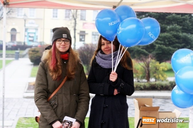 Zdjęcie w galerii na portalu naszwodzislaw.com: Święto śledzia na wodzisławskim rynku wiadomości z regionu