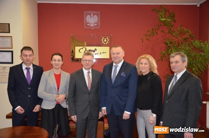 Zdjęcie w galerii na portalu naszwodzislaw.com: Starosta i przewodniczący rady spotkali się z wójtami Mszany i Marklowic wiadomości z regionu