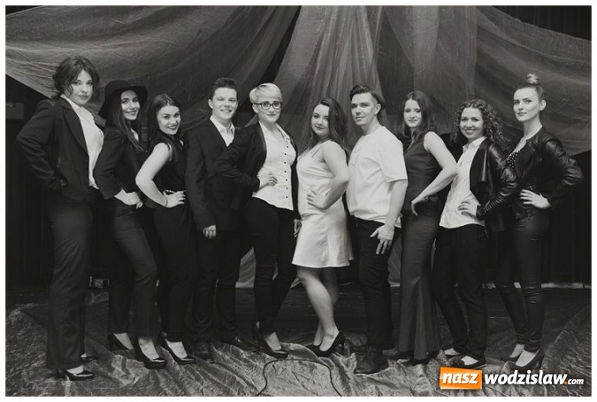 Zdjęcie w galerii na portalu naszwodzislaw.com: Koncert formacji Adult pt.: 