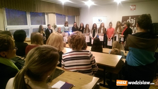 Zdjęcie w galerii na portalu naszwodzislaw.com: Młodzi poeci zaprezentowali swoją twórczość  wiadomości z regionu