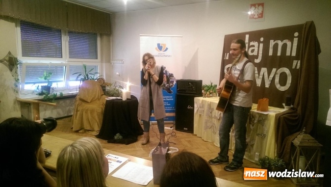 Zdjęcie w galerii na portalu naszwodzislaw.com: Młodzi poeci zaprezentowali swoją twórczość  wiadomości z regionu