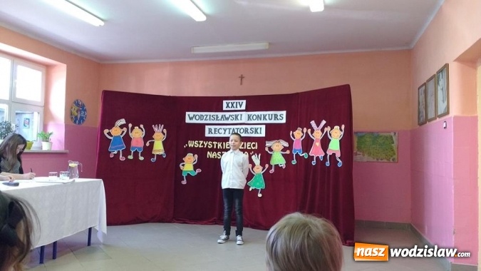 Zdjęcie w galerii na portalu naszwodzislaw.com: Z poezją za pan brat. Odbył się Miejski Konkurs Recytatorski  wiadomości z regionu