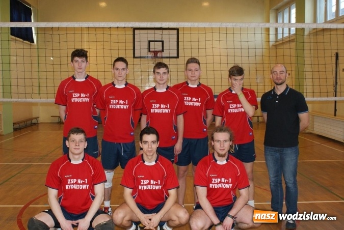 Zdjęcie w galerii na portalu naszwodzislaw.com: W poniedziałek finały turnieju siatkarskiego﻿﻿ wiadomości z regionu