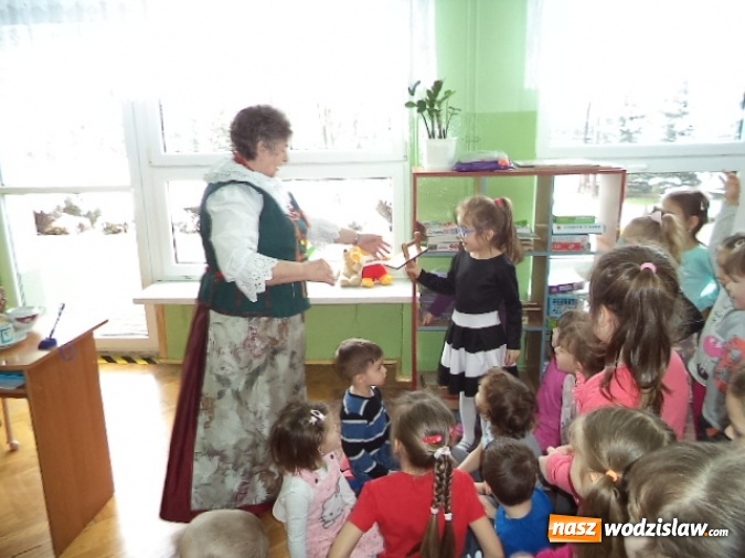 Zdjęcie w galerii na portalu naszwodzislaw.com: Świąteczna atmosfera zapanowała w przedszkolu nr 2 w Pszowie  wiadomości z regionu