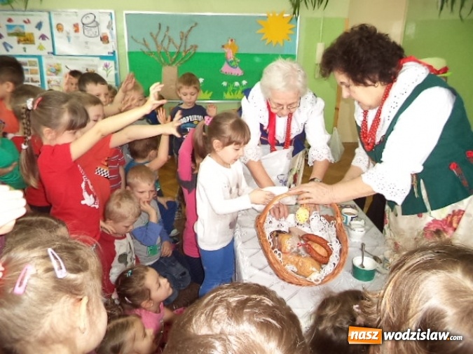 Zdjęcie w galerii na portalu naszwodzislaw.com: Świąteczna atmosfera zapanowała w przedszkolu nr 2 w Pszowie  wiadomości z regionu