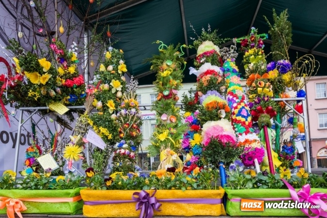 Zdjęcie w galerii na portalu naszwodzislaw.com: Niedziela Palmowa na wodzisławskim Rynku wiadomości z regionu