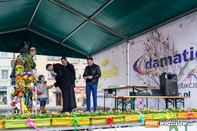 Zdjęcie w galerii na portalu naszwodzislaw.com: Niedziela Palmowa na wodzisławskim Rynku wiadomości z regionu
