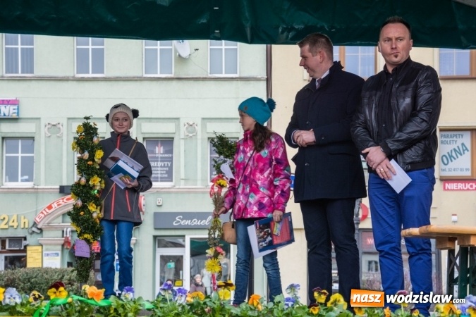 Zdjęcie w galerii na portalu naszwodzislaw.com: Niedziela Palmowa na wodzisławskim Rynku wiadomości z regionu