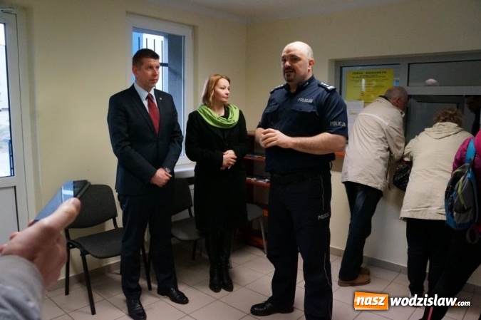 Zdjęcie w galerii na portalu naszwodzislaw.com: Samoobsługowy alkomat od dzisiaj w wodzisławskiej komendzie wiadomości z regionu