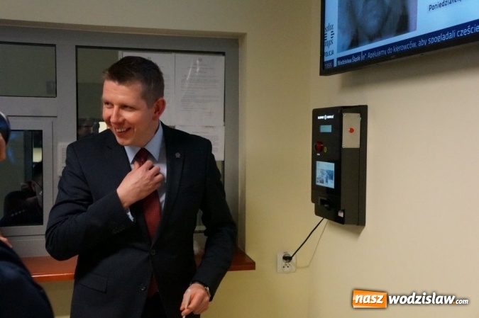 Zdjęcie w galerii na portalu naszwodzislaw.com: Samoobsługowy alkomat od dzisiaj w wodzisławskiej komendzie wiadomości z regionu