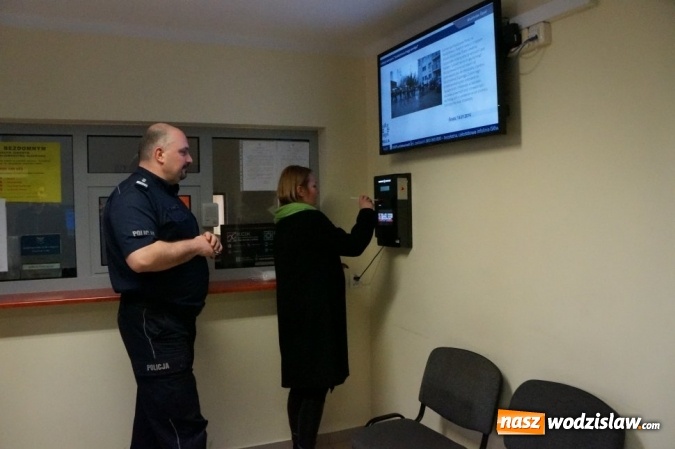 Zdjęcie w galerii na portalu naszwodzislaw.com: Samoobsługowy alkomat od dzisiaj w wodzisławskiej komendzie wiadomości z regionu