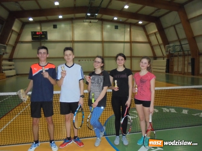 Zdjęcie w galerii na portalu naszwodzislaw.com: Rozegrano świąteczny turniej tenisowy w Lubomi wiadomości z regionu