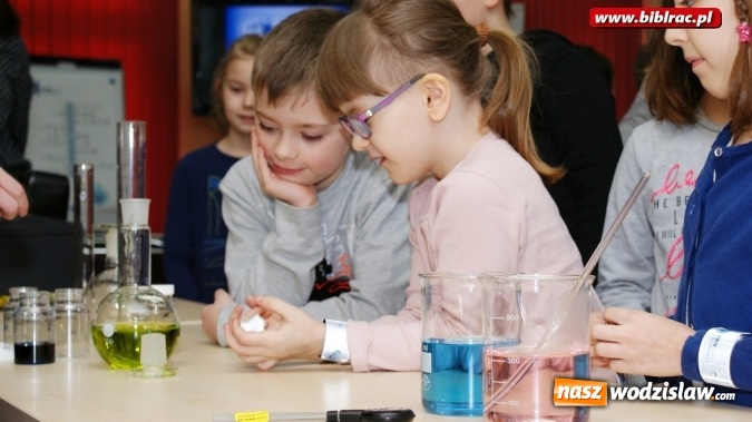 Zdjęcie w galerii na portalu naszwodzislaw.com: Światowy Dzień Wody z Wodociągami w raciborskiej bibliotece wiadomości z regionu