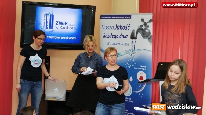 Zdjęcie w galerii na portalu naszwodzislaw.com: Światowy Dzień Wody z Wodociągami w raciborskiej bibliotece wiadomości z regionu