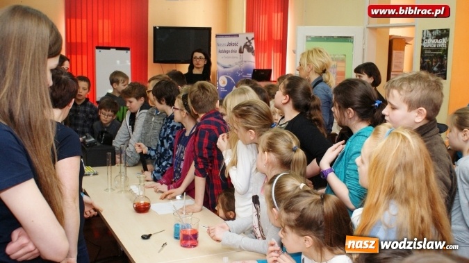 Zdjęcie w galerii na portalu naszwodzislaw.com: Światowy Dzień Wody z Wodociągami w raciborskiej bibliotece wiadomości z regionu