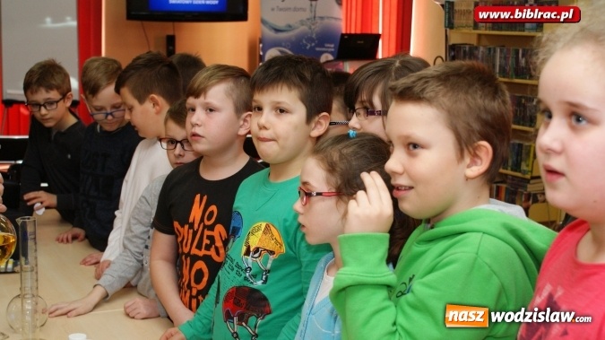 Zdjęcie w galerii na portalu naszwodzislaw.com: Światowy Dzień Wody z Wodociągami w raciborskiej bibliotece wiadomości z regionu