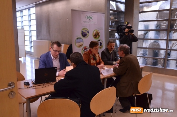 Zdjęcie w galerii na portalu naszwodzislaw.com: Konsultacje z udziałem przedsiębiorców i spółdzielców wiadomości z regionu