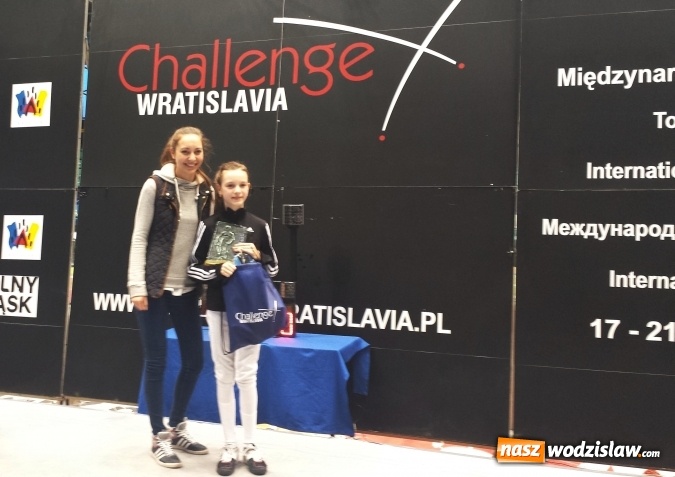 Zdjęcie w galerii na portalu naszwodzislaw.com: Podium dla zawodniczki UKS 