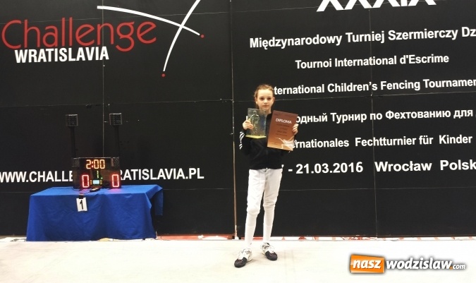 Zdjęcie w galerii na portalu naszwodzislaw.com: Podium dla zawodniczki UKS 