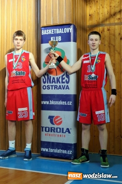 Zdjęcie w galerii na portalu naszwodzislaw.com: Srebrny medal dla koszykarzy MKS Wodzisław Śląski w turnieju 