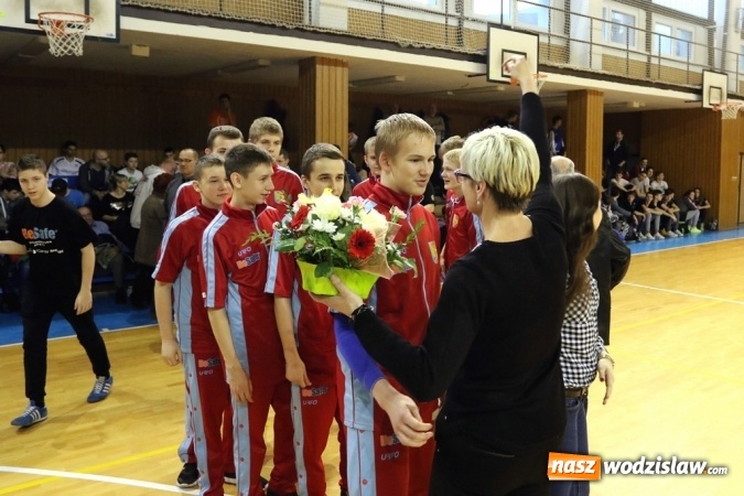 Zdjęcie w galerii na portalu naszwodzislaw.com: Srebrny medal dla koszykarzy MKS Wodzisław Śląski w turnieju 