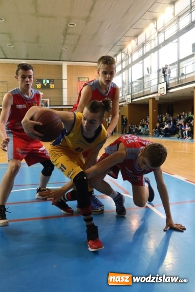 Zdjęcie w galerii na portalu naszwodzislaw.com: Srebrny medal dla koszykarzy MKS Wodzisław Śląski w turnieju 