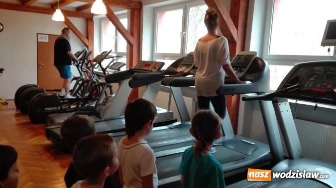Zdjęcie w galerii na portalu naszwodzislaw.com: Przedszkolaki z PP numer 6 w klubie fitness  wiadomości z regionu