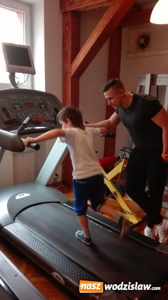 Zdjęcie w galerii na portalu naszwodzislaw.com: Przedszkolaki z PP numer 6 w klubie fitness  wiadomości z regionu