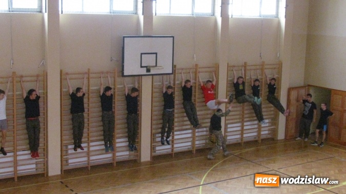 Zdjęcie w galerii na portalu naszwodzislaw.com: Żołnierze z jednostki AGAT szkolili uczniów z Rydułtów wiadomości z regionu